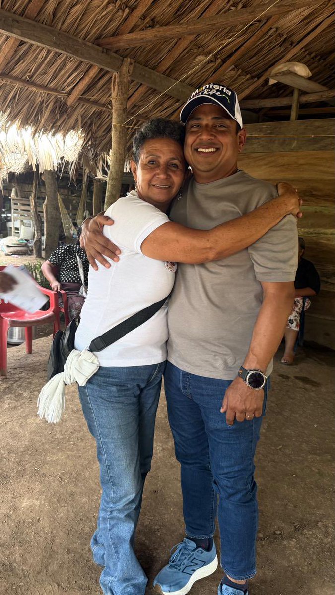 nelsonriveraC3's tweet photo. 2/2 Me llevo grandes aprendizajes, valiosas experiencias y la satisfacción de haber aportado con compromiso y dedicación al desarrollo de nuestro campo. ¡Gracias por la confianza Hermano! 
@kerguelenhugo 
#ElCampoEsMontería https://t.co/UAc32Yinli