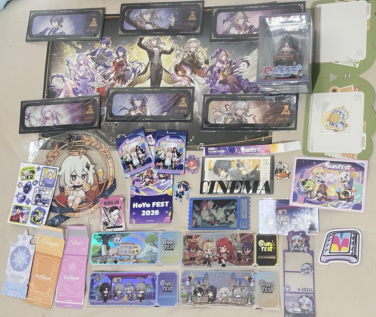 chilnde's tweet photo. hoyofest haul! cape tp seneng bgtt 🥹 https://t.co/v3ffNEjPLl