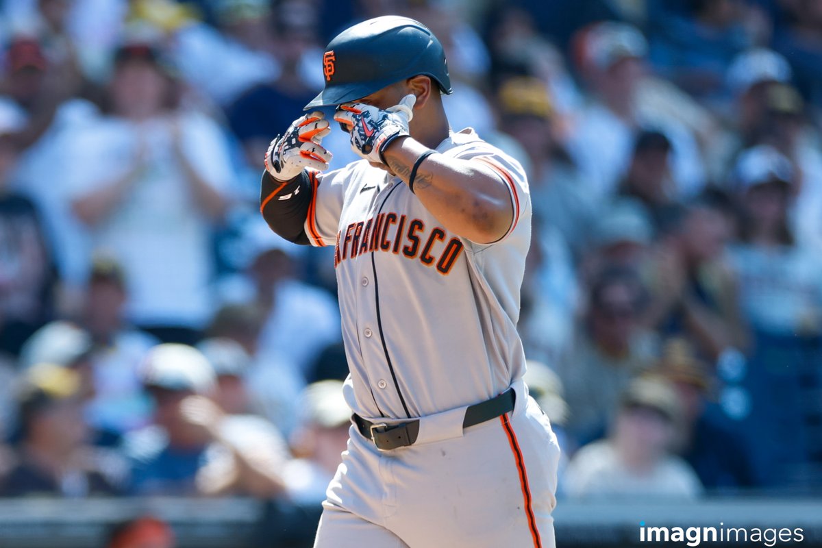 DavidFrerker's tweet photo. The #Padres defeated the #Giants this afternoon 5-4 at #PetcoPark.  📸 on assignment for @imagnimages https://t.co/z6vE6Ds3oe