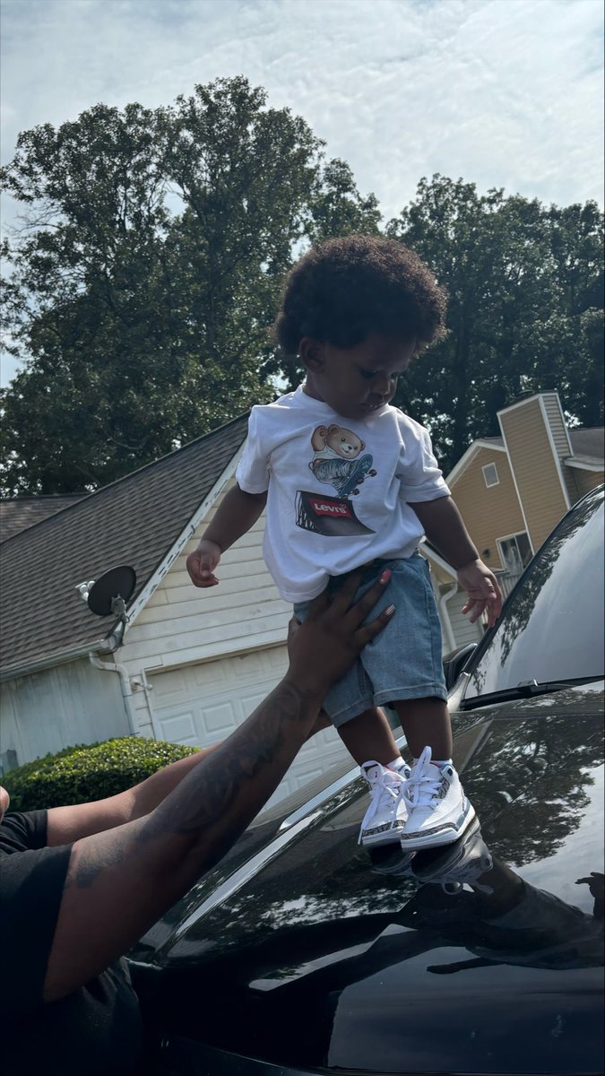 insanelilb's tweet photo. beat any mf bout my brother tho 🥰♾️ https://t.co/mHqQp2Taey