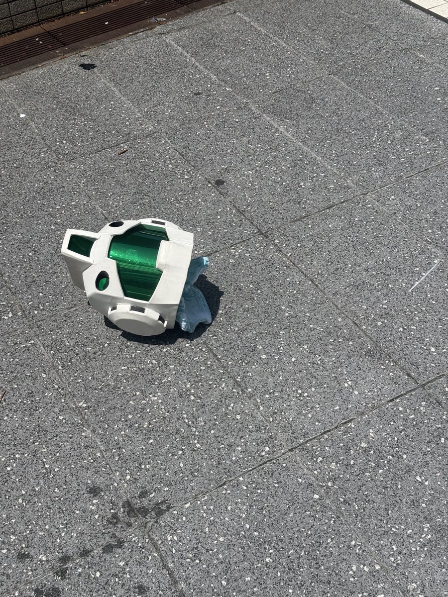 gohanrice_gohan's tweet photo. 貴重な実戦データを失ったジム
#コスサミ2026 #ガンドくん作品 https://t.co/j1PvGN3ijZ