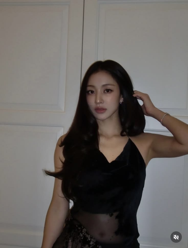 BearJyo's tweet photo. my lord, Mr. &amp; Mrs Park have such a beautiful gens 🥲 https://t.co/rgOmuQ2z79