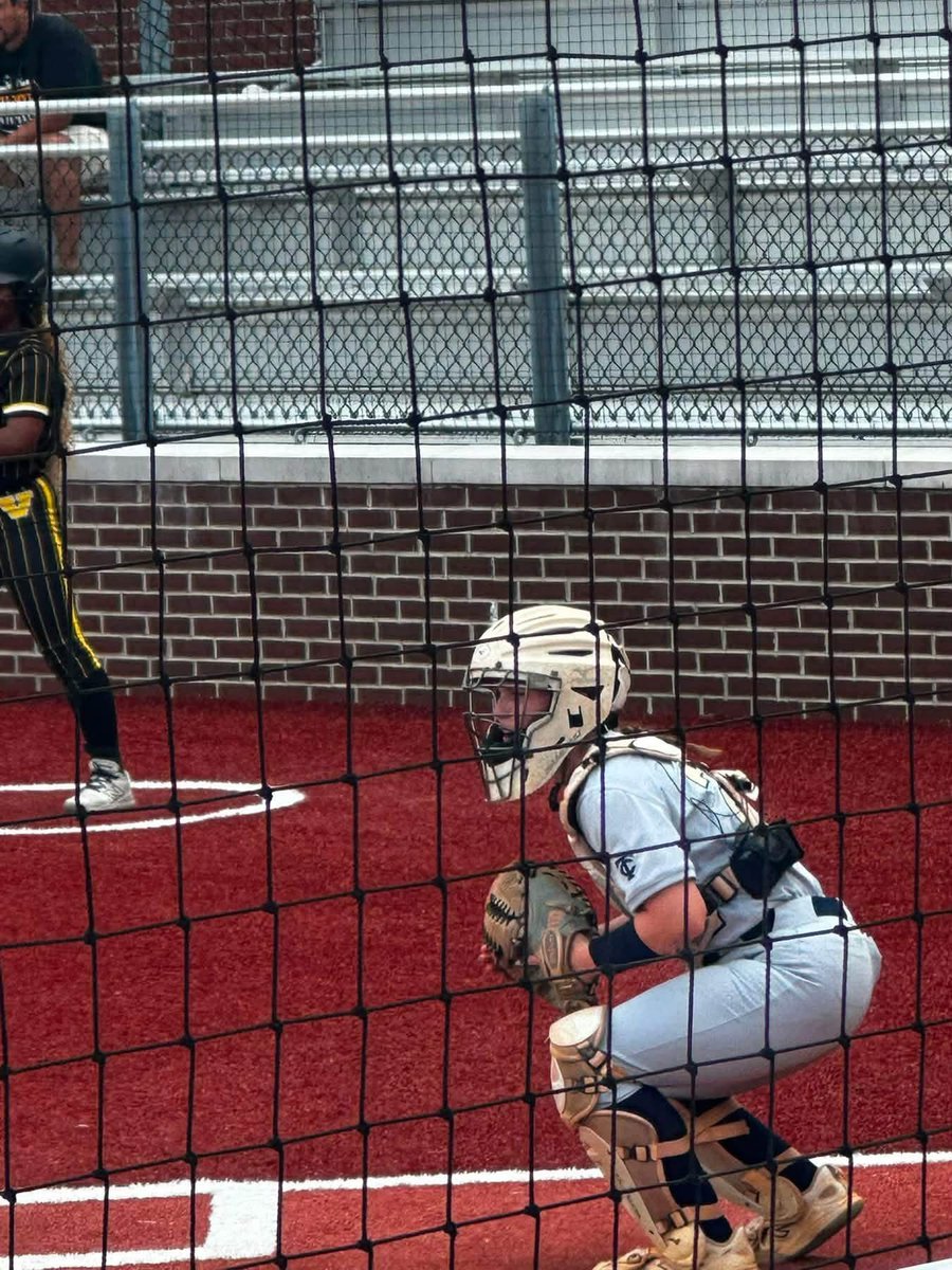addison_o44's tweet photo. Great to be back behind the plate and get the first win of my junior year 11-1.  Not the day I was wanting at the plate, but it is coming! Until then, we will keep working!  #neversettle #goals 
@d1vision_sb 
@ExtraInningSB
@PrepSoftball
@USASoftballREC
@CoastRecruits
@SBRRetweets
@softballhype
@TopPreps
@SunilSportsNews 
@AvaNehring