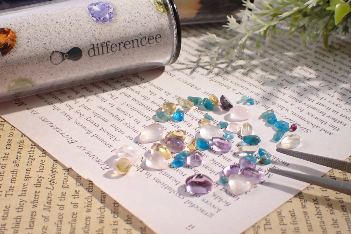 differencee31's tweet photo. 🎁Xプレゼントキャンペーン🎁

💎万華鏡+天然石オブジェクト💎
を抽選で5名様にプレゼント！

⚠️万華鏡のキャップが緩いため、マスキングテープで固定して利用する必要があります🙇

【応募方法】
1️⃣@differencee31をフォロー
2️⃣このポストをいいね&リポスト

※引用RTは無効です⚠️

締め切り
8/5　23:59まで！