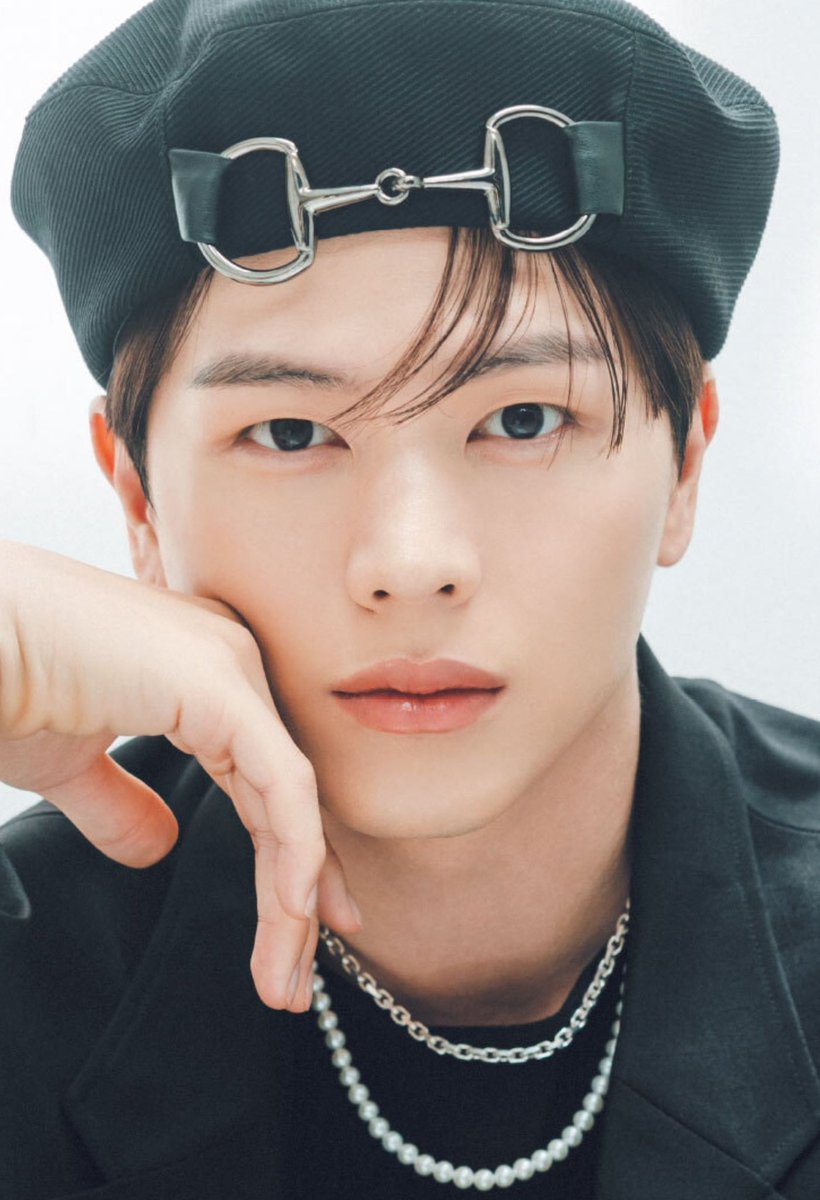 Bt_Melody52's tweet photo. 더우니까 육성재ㄹㅈㄷ화보나 보자,, https://t.co/EC1MJ7SYL5