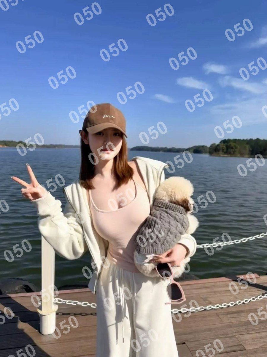 lets_go_psu's tweet photo. 在我失去所有人中，我最怀念的就是我自己。
揭阳市揭西县人民银行金融文化广场
👉助理@hyum74
久久连妹子白嫖勿扰
看上了请截图妹子便客服快速安排
#揭阳
#广东 https://t.co/qXJXlI4YXO