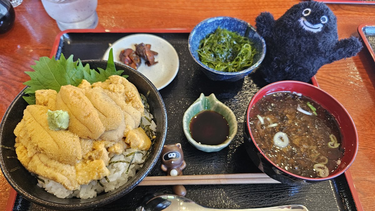 kei_ko__'s tweet photo. ウニ丼倍盛り♡ https://t.co/z5nsAhuovp