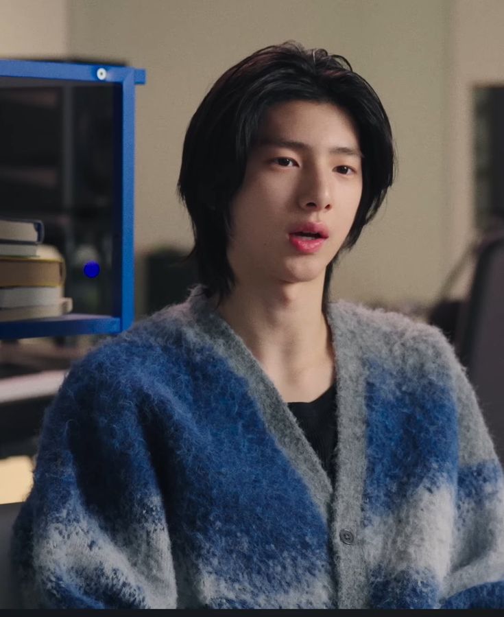 JuhoonPoyoyoi07's tweet photo. Juhoon predebut dengan Juhoon sekarang wajah nya tetep visual gacor banget, rill kbs 99% ganteng bangettt. Visualnya tuh unreal+prince bangett 🫶🏻 
#JUHOON #주훈 #CORTIS https://t.co/8gtvdRDTTi