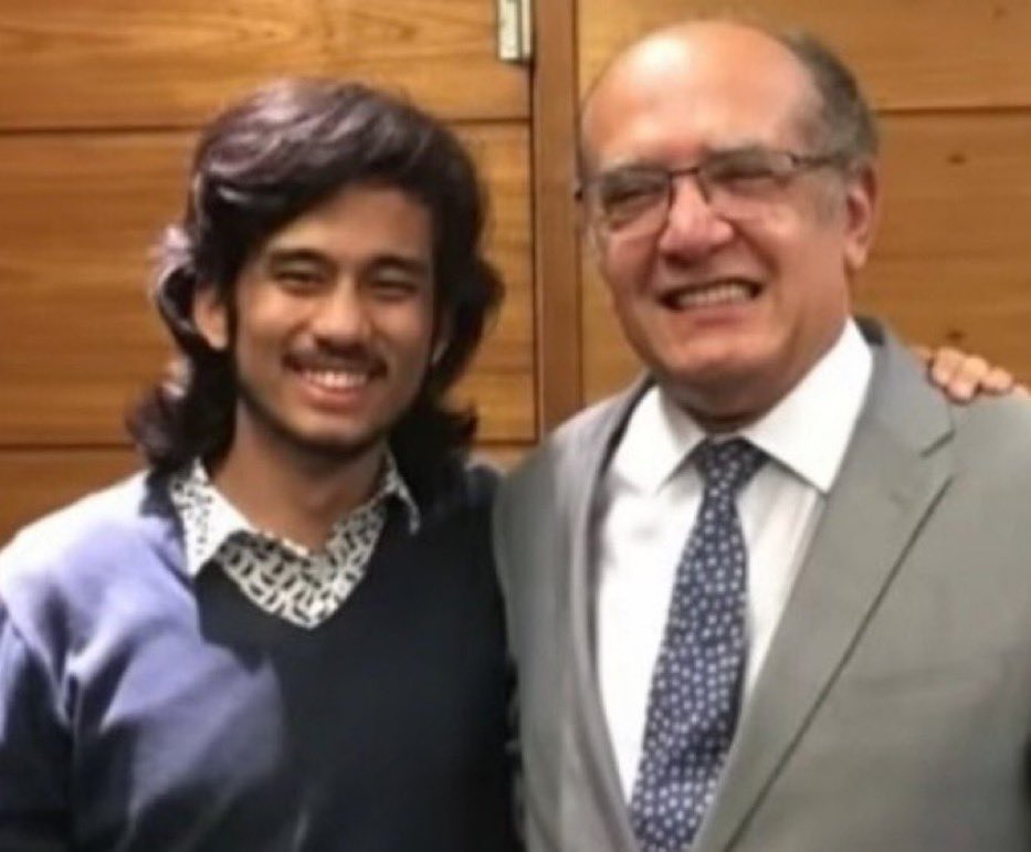 Edu_Lodo's tweet photo. @2026Enquetes Kkkkkk…. Deputado de direita…. https://t.co/dX9JD02F81