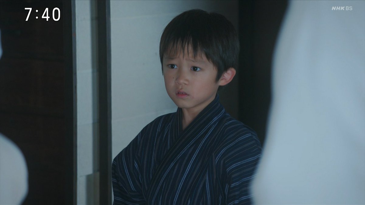 hizocco's tweet photo. #風薫る【成長したリン】村に入ったところで 赤痢に罹ってしまった母親・おアサさんを助けてくんなせぇと懇願してきた息子・長太郎。演じるのはスマイルモンキー所属の 渋谷そらじくん 8歳。#あんぱん では父親の形見のモーゼル銃で岩男を撃った リン。あの時7歳だったので、確実に大人びていますね。 https://t.co/V3bny0RibF