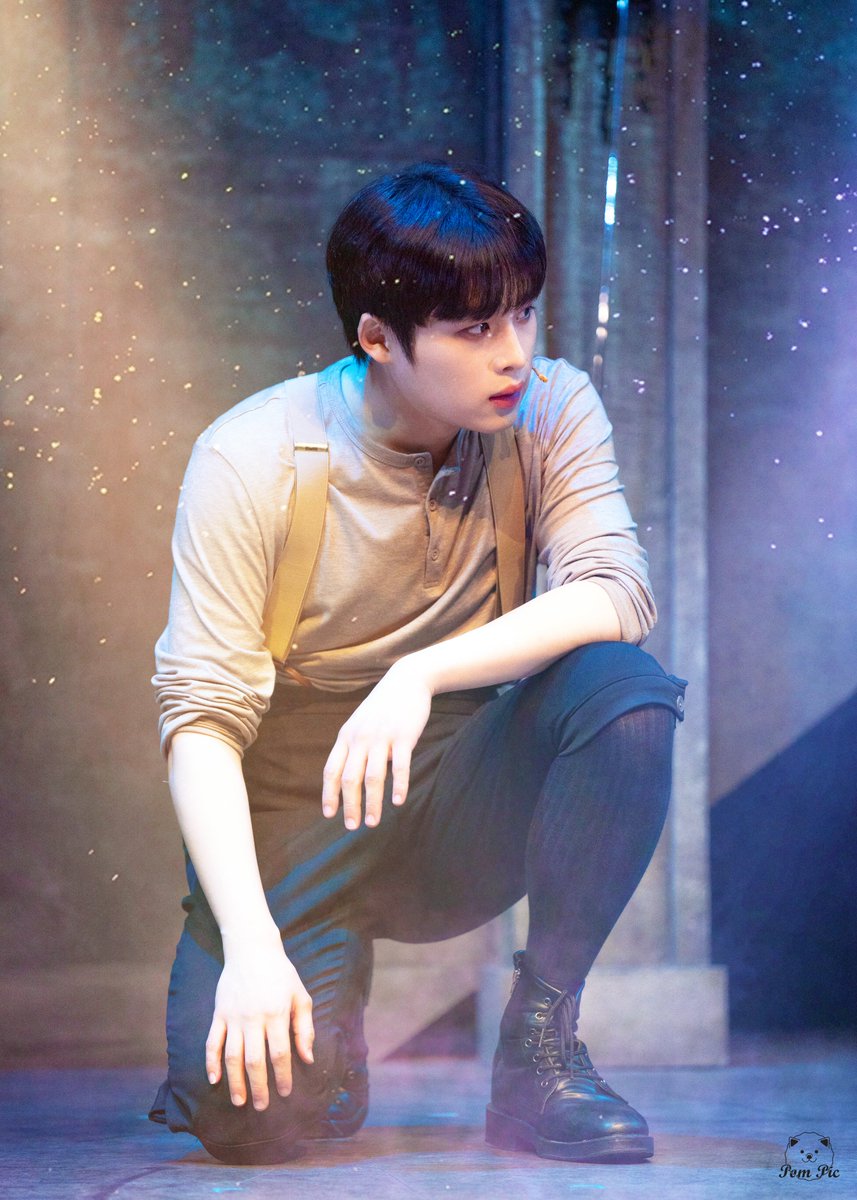 Pom_Pic's tweet photo. 2026.07.31.      
#비더슈탄트 스페셜 커튼콜 데이 
#강병훈 배우님 아벨 루터  

🐤말랑아기콩떡병아리아벨🐣 https://t.co/U2SOwcsaZA