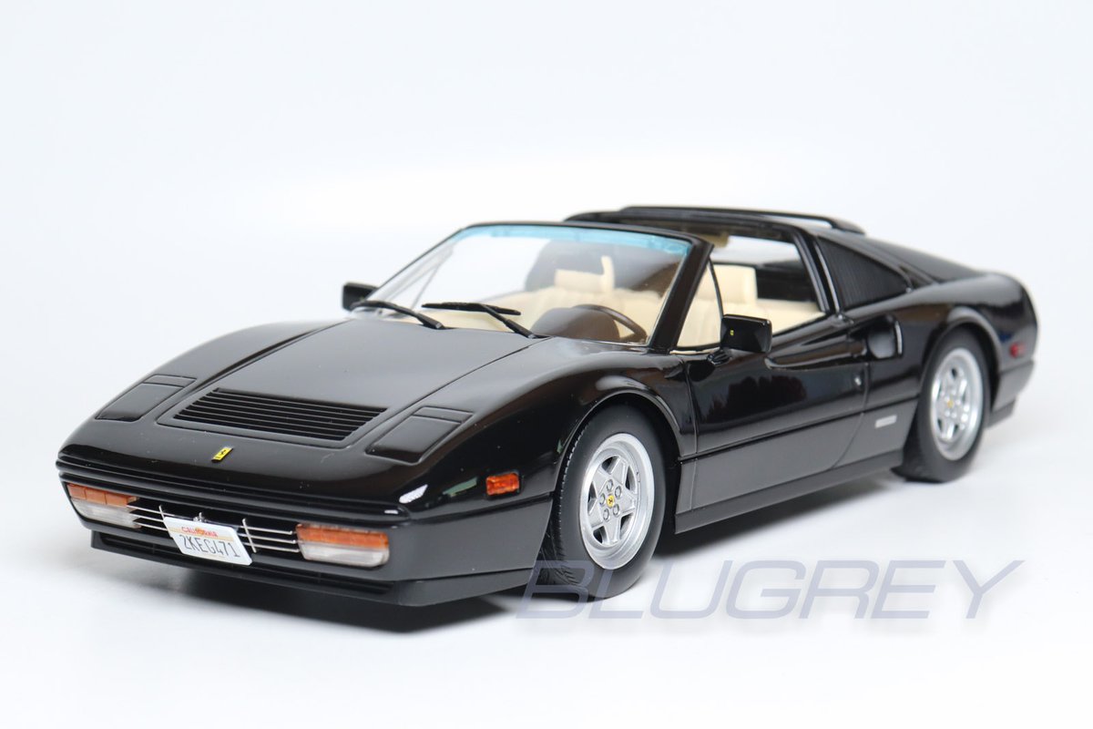 BLUGREY_JP's tweet photo. KK-Scale 1/18 フェラーリ 328 GTS マイアミバイス😍
本日からまた通常営業に戻りました!
休み中にご注文頂いた皆様、順次発送させて頂きますので今しばらくお待ちくださいませ。🙏
#kkscale #ferrari #ferrari328GTS #フェラーリ #フェラーリ328GTS #Miamivice #マイアミバイス #blugrey https://t.co/Q2Z4lxRKaL