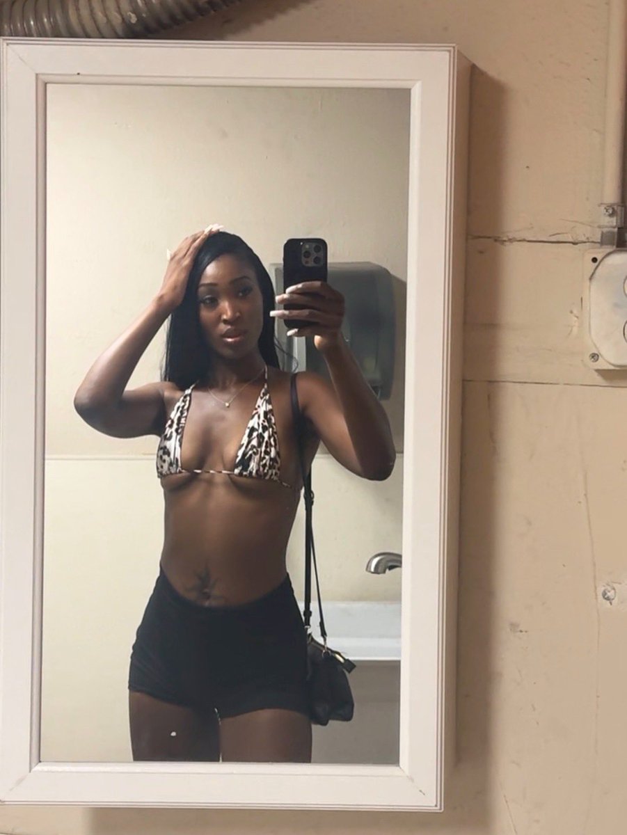 zonaafterdark's tweet photo. Brown Bone. https://t.co/4Lnhlm9TOn