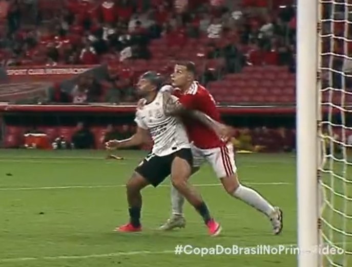 Vessoni's tweet photo. No BR-25, aos 55 do 2° tempo, deram um "pênalti" para o Inter no Beira-Rio que foi 1% disso ai.... https://t.co/j8i3lBwaZr