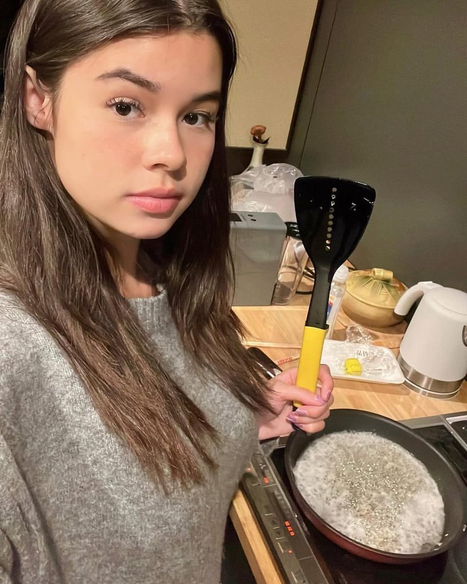 tamuMARIAT's tweet photo. good morning, selamat hari SENIN! yang belum sarapan sini yuk dateng ke my cabin gw, kita sarapan bareng udah aku masakin!😋🍳 https://t.co/B3E2rizF8S