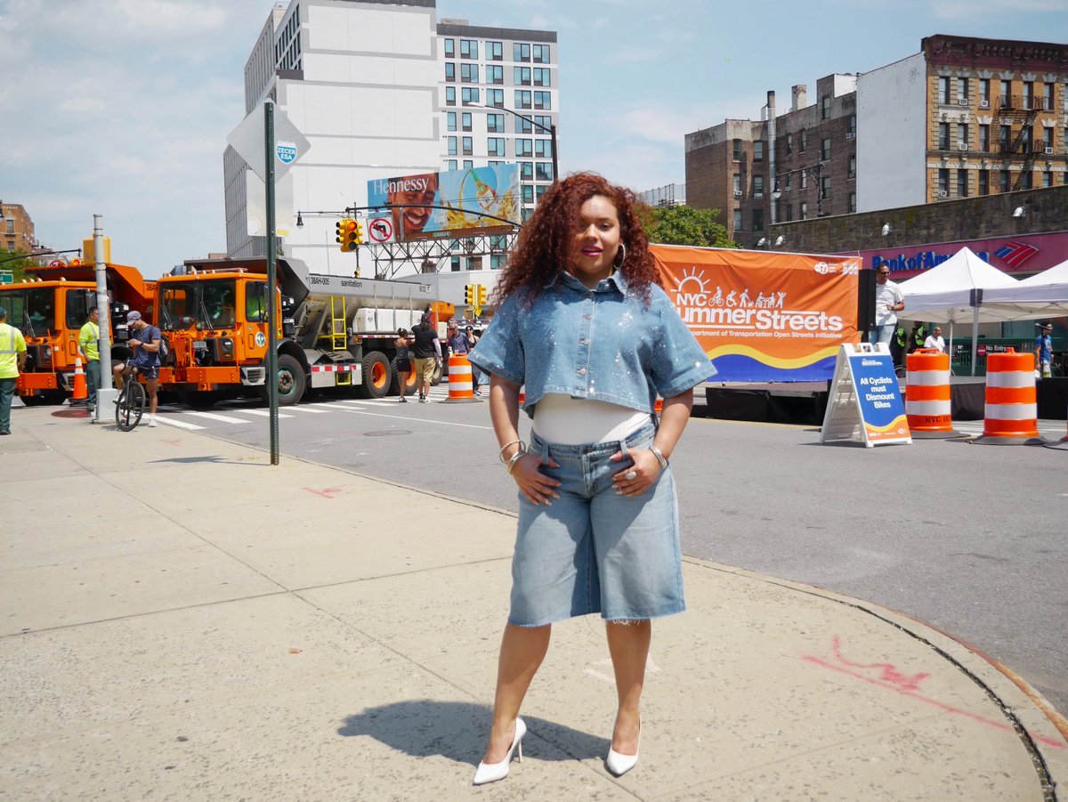 iam_anova's tweet photo. ๐ฎ๐๐๐๐๐๐๐ ๐๐๐ ๐๐๐ ๐ณ๐๐๐ ๐๐ค๐
#anova #summerstreets #nyc #salsa #rompiendolasreglas https://t.co/fx6Gt4FPlg