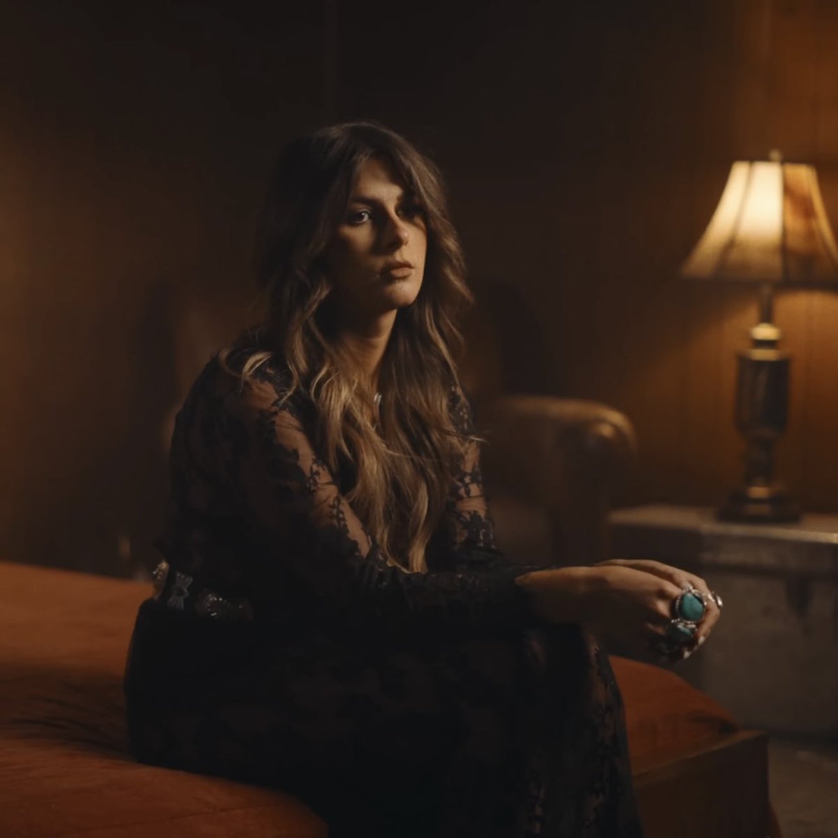 marvlwars's tweet photo. 🎉 Today marks 2 years since Ella Langley released her debut album, hungover. 🍻🖤 

Hungover peaked at #20 on the Billboard 200, spawned the multi-platinum hit, 'you look like you love me,' and was named one of the best albums of 2024 by The New York Times and Rolling Stone. https://t.co/a1Tj0jryuc