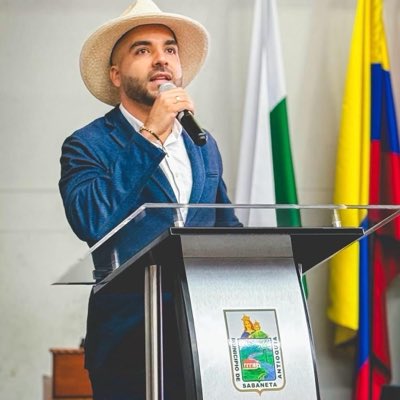 castridaniel_'s tweet photo. #NuevaFotoDePerfil https://t.co/1PkBwvhAsL