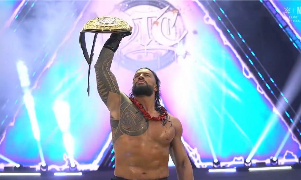 reigns_era's tweet photo. THE BIG OTC AND WORLD CHAMPION!!! 

#SummerSlam https://t.co/MKsKYsWewC