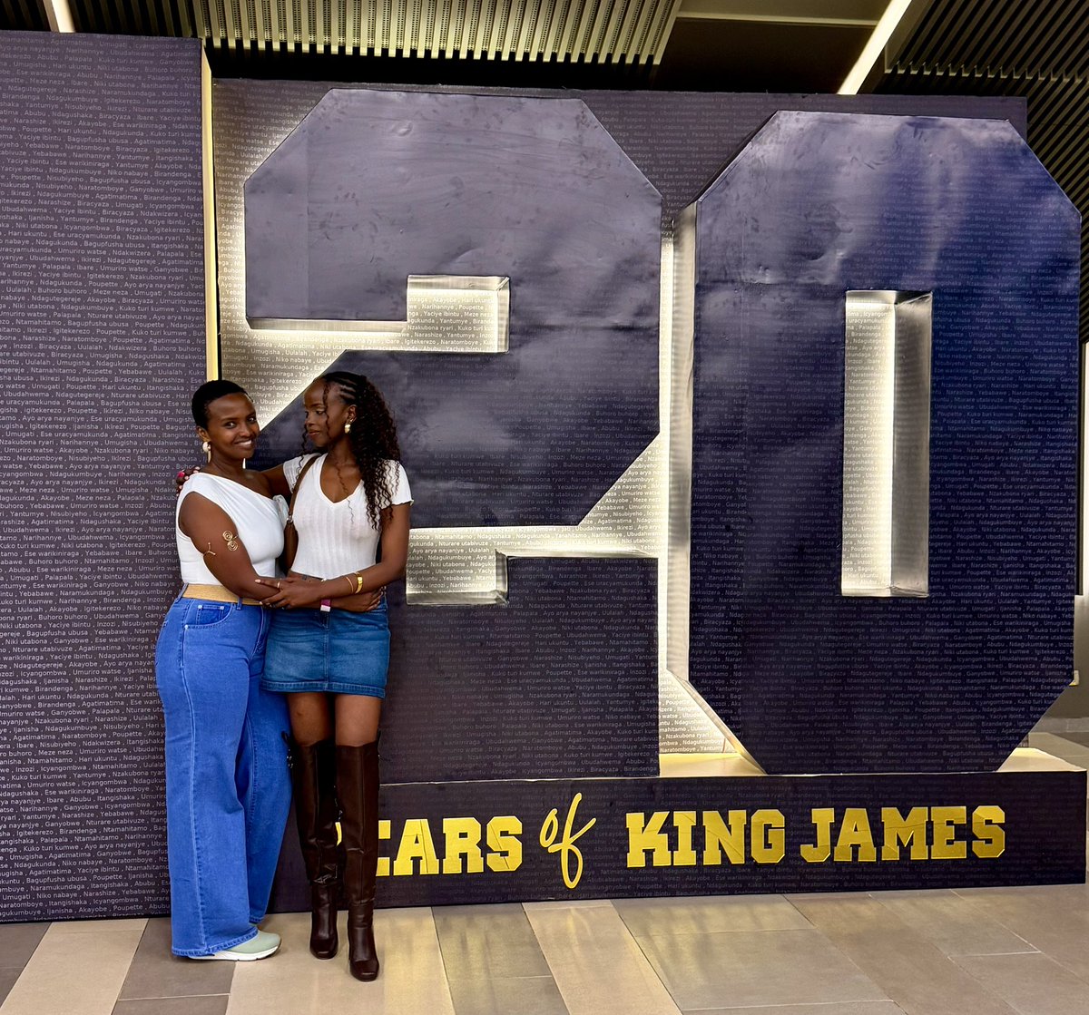 PMudakikwa's tweet photo. Long post alert 🚨

“A story of two different generations, connected by the same music🎼”

Ruhumuriza James, a.k.a. King James @KingRuhumurizaJ is truly one of those rare artists whose music has stood the test of time!

As he celebrated 20 years of his music career this weekend, I couldn’t help but think about where I was 20 years ago.

I was at university, and later on when I started sharpening my journalism skills at @RADIOSALUS1 , I used to play his songs on air, danced to them in the studio, and engaged listeners as each new release came out. 

From Intinyi to Nzakubona ryari, Yantumye, Inzozi, Nta mahitamo, Yaciye ibintu, Biracyaza… and so many other unforgettable songs across multiple albums including many ‘collabos’ (We saw @RidermanRiderzo , Bull Dog, P Fla, Mico the Best, Safi Madiba, Chris Easy , @UncleAustinT , @arielwayz and the most recent and beautiful one @zuba_ray sharing the stage with King James at his concerts, which was lovely and meaningful too🙏🏼)

Even back then, he had something special. He was authentic, a hopeless romantic through his lyrics 💘, and an exceptional performer. And of course, his talent earned him countless accolades, including the PGGSS trophy🏆

But enough about me…

See my beautiful friend who became a little sister standing next to me? 
Twenty years ago, she probably had not even started nursery school yet😊 bambi…

She told me that King James’ songs are among her most treasured childhood memories.

That thought made me smile 😊 

The same artist who was part of my university years also became part of her early childhood. 

Two different generations, connected by the same music🎼 how lovely 🥰 

Today (or precisely last night), we stood together at @bkarenarw , surrounded by thousands of King James’ fans, celebrating his unwavering commitment to his craft #20YearsOfKingJames

And twenty years later, he still performs with the same passion, HUMILITY, and authenticity. If anything, he seems even more energetic than before! Performing for two consecutive days, for more than four hours each night… that’s simply incredible🔥

What struck me even more was hearing an entire arena sing every single lyric, from beginning to end. 

His songs have remained timeless. They are CLEAN (one of the many reasons I’ve remained a fan all these years) meaningful, memorable, and they’ve become part of so many people’s lives (I kept hearing stories of guteretesha indirimbo za King James 🥰).

Moments like these remind me how beautiful life is. We grow older, our journeys change, and new generations come along. Yet some voices, some songs, and some people remain constant. King James is undoubtedly one of them.

Congratulations, King James, on 20 incredible years. 
Thank you for giving us the soundtrack to so many chapters of our lives. 
Cheers to many more years of inspiring music🥂🎼Noneho Day2 with MCs @LuckyIbnMiraj & @zuba_mutesi yoh! it’s a story for another day 🔥🔥🔥We can’t thank you enough 🙏🏼

Finally, to @BruceIntore and @Intore_ent… I honestly have no words. 🥹 

THANK YOU for giving #Rwanda a celebration worthy of this remarkable milestone. It was an unforgettable experience. 

A time was had! History was made! MUCH RESPECT kabisa 🫡