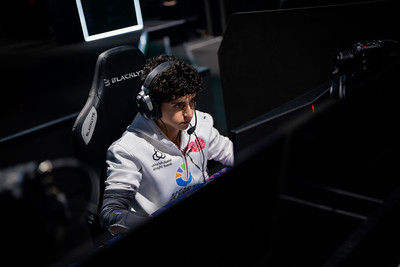 FNCompTV's tweet photo. BOLTZ WINS HIS FIRST-EVER FNCS ON NA CENTRAL 🏆🔥 https://t.co/ECiAjaAORJ