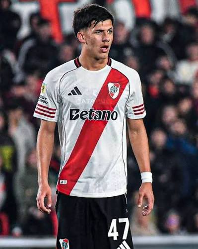 cris__ese's tweet photo. Los únicos 4 a la altura hoy y en lo que va del semestre 

Que casualidad que 3 de los 4 hayan salido de las inferiores… https://t.co/eIyD24AlrJ