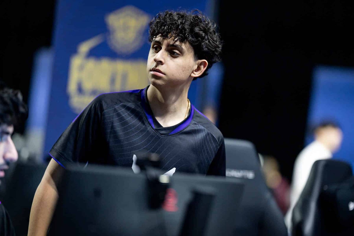 FNCompTV's tweet photo. 🏆 ACORN &amp; BOLTZ ARE YOUR FNCS MAJOR 2 CHAMPIONS! 🔥

Acorn claims his 5th FNCS title, while Boltz becomes a 2x FNCS Champion. 👑 https://t.co/pGsPAiac6O