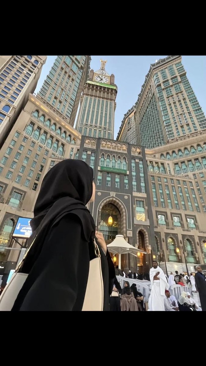 1TAIBA1's tweet photo. ﷽
السلام عليكم ورحمة الله وبرکاتہ
#خاتم_النبیین_محمدﷺ
#درود_وسلام

اے الله! ہمیں اپنے ہر فیصلے پر راضی رہنے ہر آزمائش میں صبر کرنے
اور ہر نعمت پرشکرکرنے والا بنادے۔ہماری زبان کو سچائی کا ذریعہ ہمارے دل کوایمان کا گھر
اورہماری زندگی کوخیر و برکت کا نمونہ بنا دے۔آمین https://t.co/wr2vnRhXJV