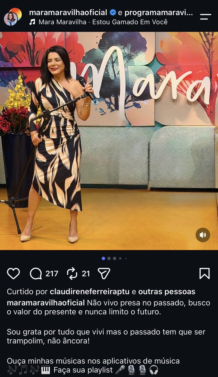 milkbarx's tweet photo. “Não vivo de passado”! Mara Maravilha fez duras críticas a turnê de despedida de Xuxa, apesar de não citar o nome da eterna rainha, mas foi encontrado um showzinho recente de prefeitura de Mara, com playback fuleiro dos anos 80 e baixíssimo público. Só fala mal quem não é capaz https://t.co/q5XuAYdd7x