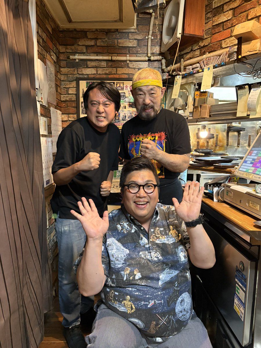 pwnotsudoi's tweet photo. 公開収録後は岸とデンジャーステーキ！
しっかり食べてくれました！
食べっぷりがいい後輩が私は好きです！

デンジャーの後はデニーズに寄り、かき氷とノンアルコールビールを楽しんでいました。 https://t.co/hZAfTJqj6U