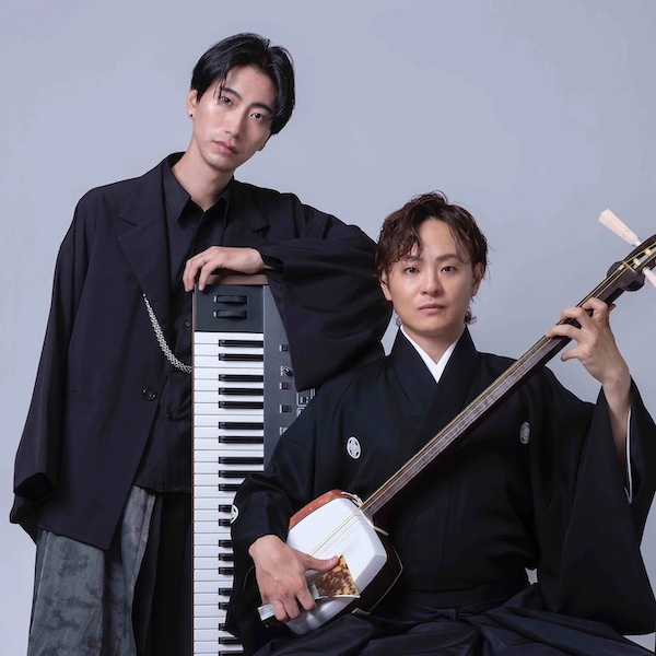JJazzNet's tweet photo. 津軽三味線の若き名匠 #浅野祥 と、ジャズピアニスト／トランペッターの #曽根麻央 によるプロジェクト、#MAOSHO

7/22にリリースした新作はNYで収録した「八木節」❗️
またこのタイミングで曽根さん自身のレコード・レーベル「MOONRISE RECORDS」も本格始動🔥
要注目です
https://t.co/Qxfd9Dadum https://t.co/A06gpLoite