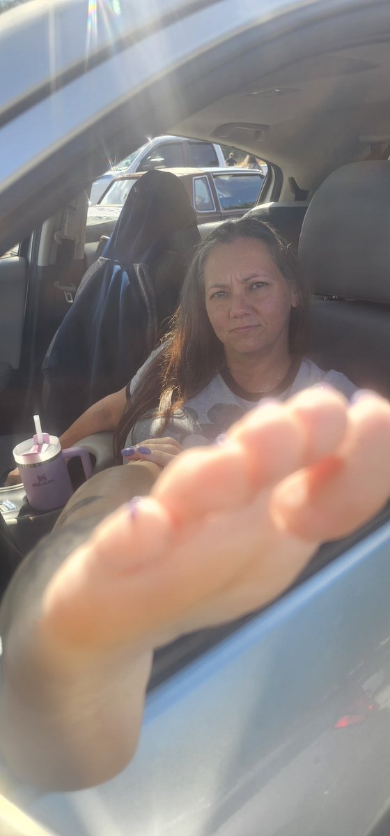 atl22krazie's tweet photo. #Toes
#SoftSoles
#Pedicure
#FootModel
#FootContent
#FeetCommunity
#FootPhotography
#ArchLover
#HighArches
#CuteFeet
#FootArt
#SelfCare
#NailArt https://t.co/VZp9aNMCO2