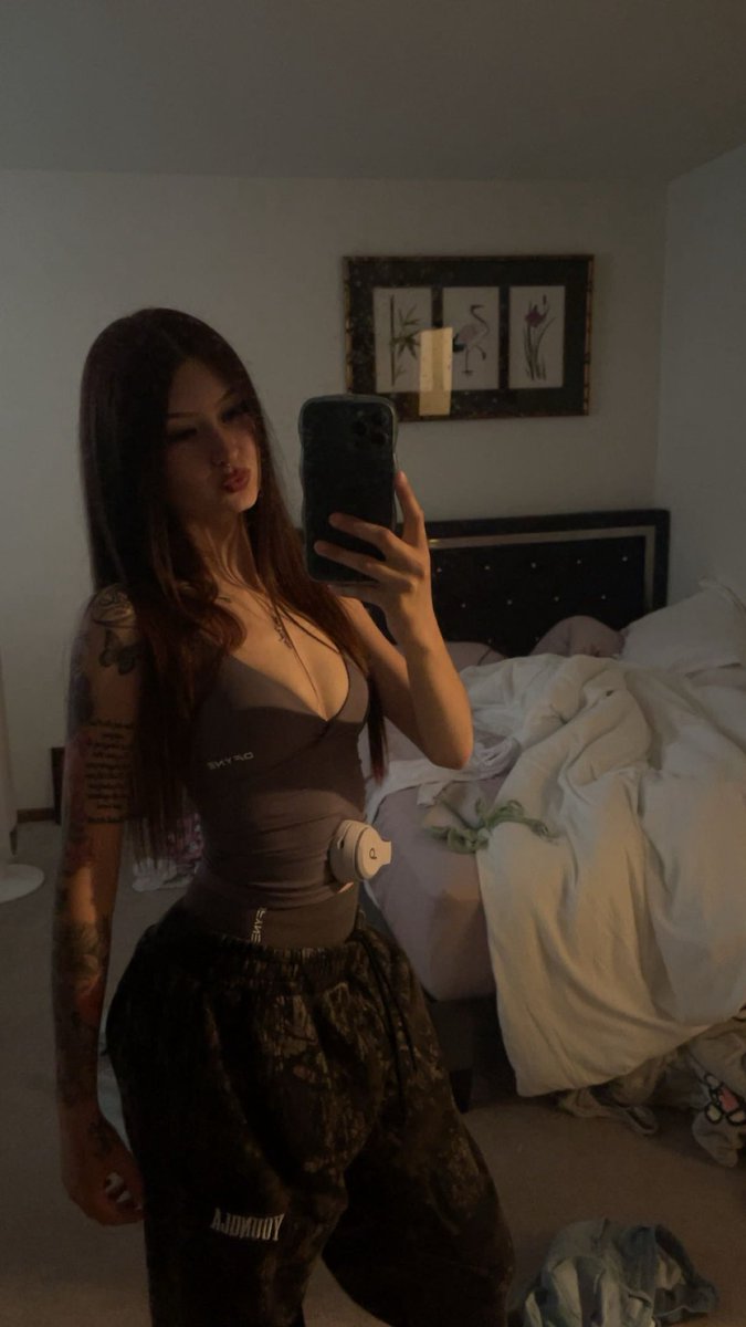 sofianotsofi's tweet photo. do u like asians ?😗 https://t.co/2P4KdKPM2o