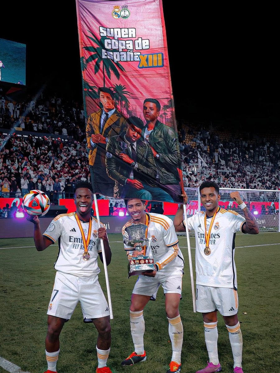 MadridXtra's tweet photo. One of the hardest celebrations ever. 

😂🤍 https://t.co/ED1on6Z38m
