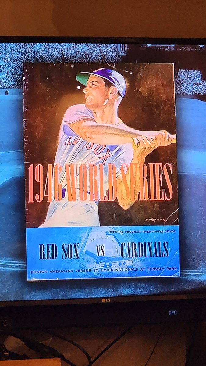 jmurphylsp's tweet photo. @LouMerloni 
This guy's a right-handed batter!
NOT Ted Williams. https://t.co/EqTse5Hqjp