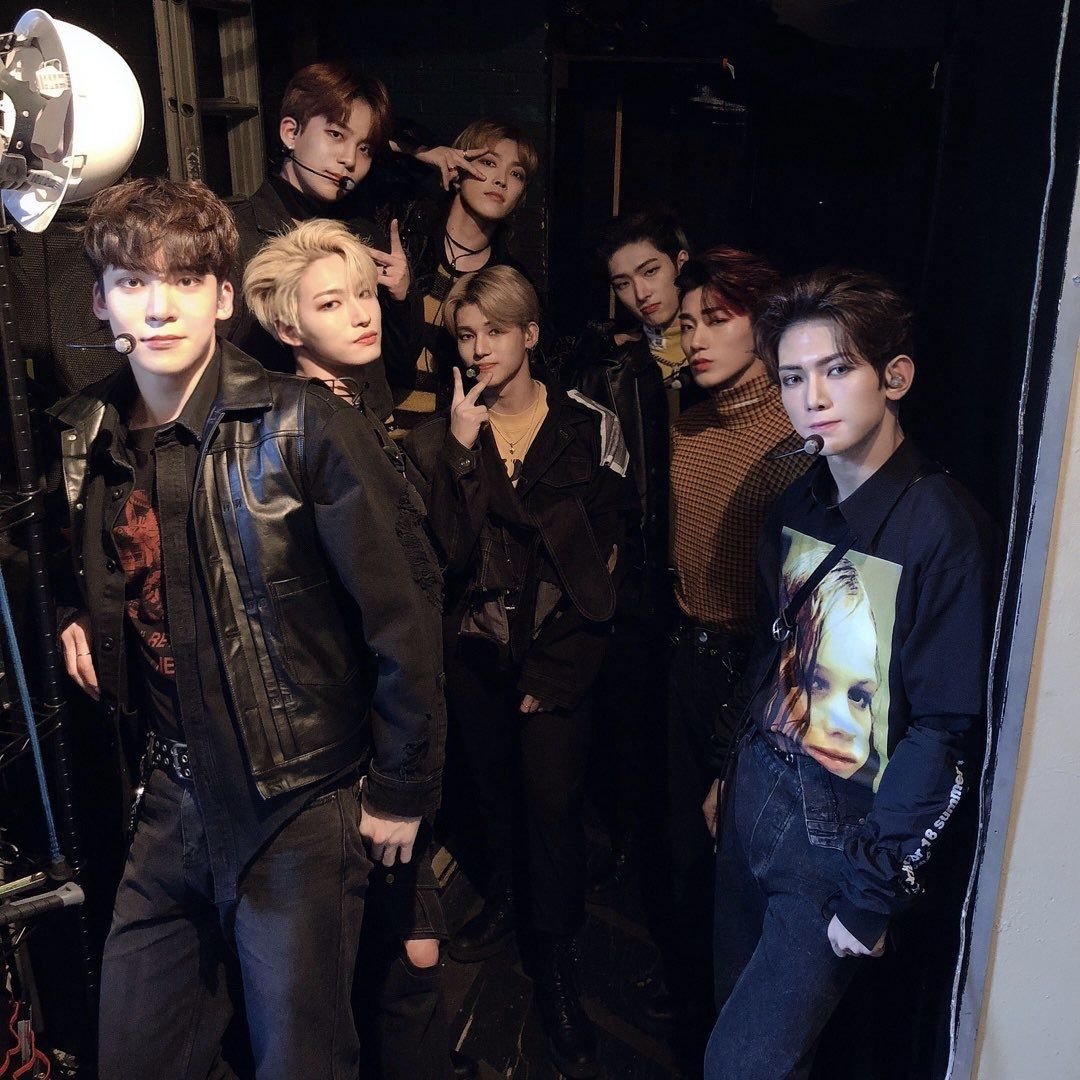 atzbase's tweet photo. ATEEZ's 'BAD' organically enters Melon's Top 10 at #10 https://t.co/jcKK3nhuMg