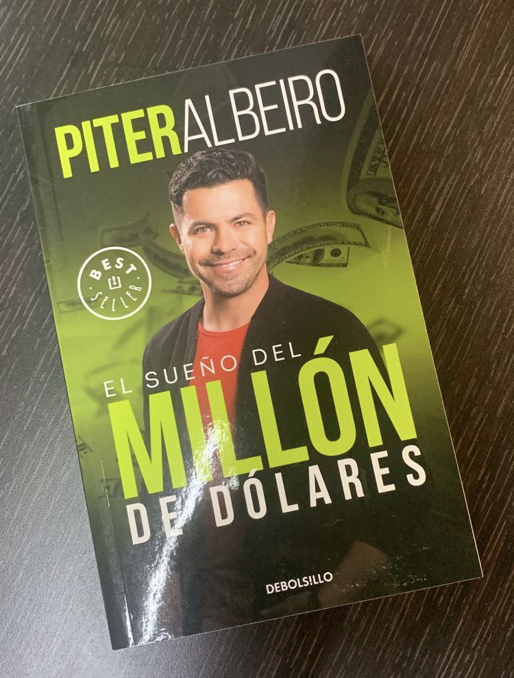 PITERALBEIRO's tweet photo. Hace ya 7 años tuve la oportunidad de escribir mi primer libro, hoy tiene el sello entre los “best seller” de la editorial, gracias a quienes lo han comprado y lo han leido. En una epoca en que es tan difícil vender libros este semestre he vendido mas de 500 unidades entre mis presentaciones y los que se venden en librerías solo en Colombia 😍. Solo agradecimiento para quienes me apoyan tanto