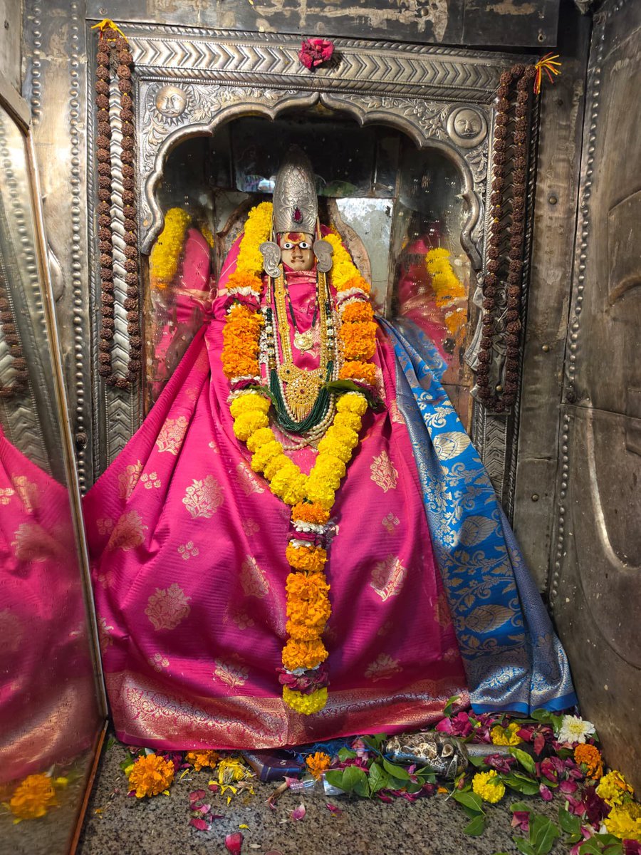 12Jyotirling's tweet photo. श्री ॐकारेश्वर ज्योतिर्लिंग मंगला आरती श्रृंगार | 03.08.2026

Shri Omkareshwar Jyotirlinga Mangala Aarti Shringar | 03.08.2026 https://t.co/KeJqzGAEzy
