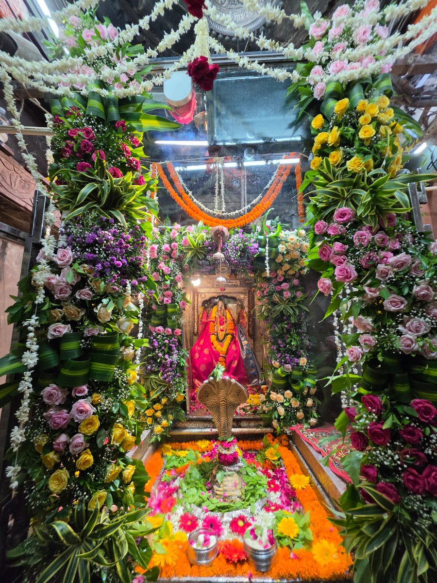 12Jyotirling's tweet photo. श्री ॐकारेश्वर ज्योतिर्लिंग मंगला आरती श्रृंगार | 03.08.2026

Shri Omkareshwar Jyotirlinga Mangala Aarti Shringar | 03.08.2026 https://t.co/KeJqzGAEzy