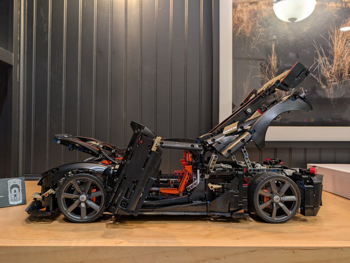 BalogUK's tweet photo. @LEGO_Group definitely one of the most rewarding builds I've done.  Love the @koenigsegg Sadair Spear https://t.co/2WQxuJuFc8