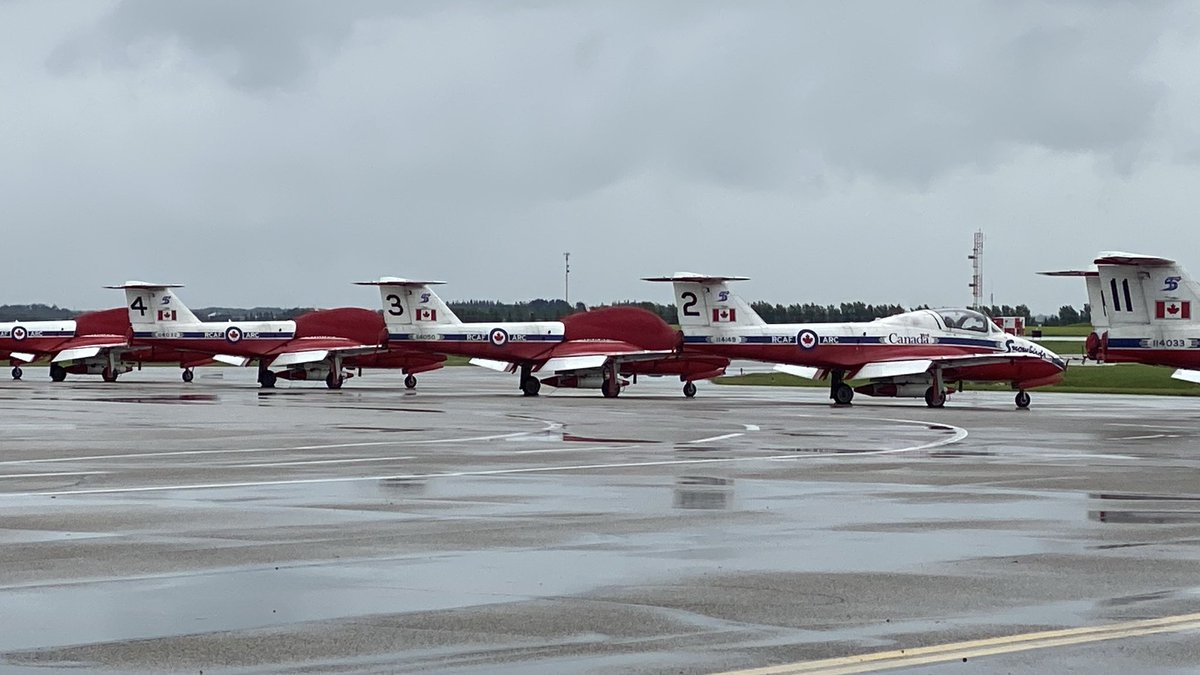 Rayner_JJ's tweet photo. GP Airshow 2026. Last time we see the Snowbirds for a few year. #Snowbirds #CFSnowbirds little wet n windy but overall great to see our birds. https://t.co/ClS7F5Sg7E