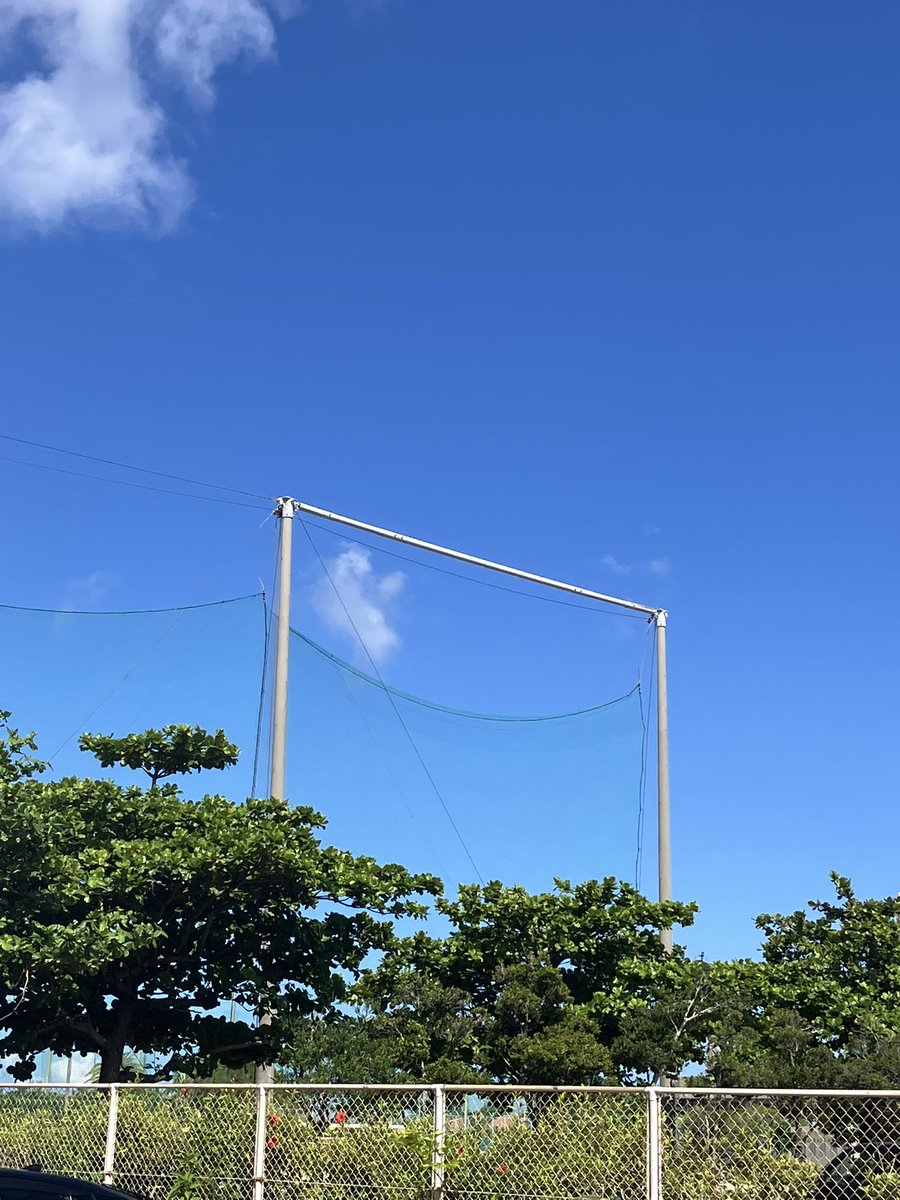 chatan_daikichi's tweet photo. おはようございます 
大吉北谷店です✨ 

現在の気温は30℃☀️

暑い日が続きますね🥵
週末の台風が気になりますが、暑さ対策しっかり行って下さい♪
本日もよろしくお願いします🤗
#企業相互フォロー 
#企業公式冬のフォロー祭り 
#いいね 
#沖縄 
#北谷 
#買取 
#リサイクルショップ https://t.co/zajslhiqHC
