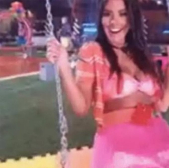 jeolivick's tweet photo. @Bielfelisberto6 @Anitta vc hitou mlr https://t.co/tJV7xGQoyj
