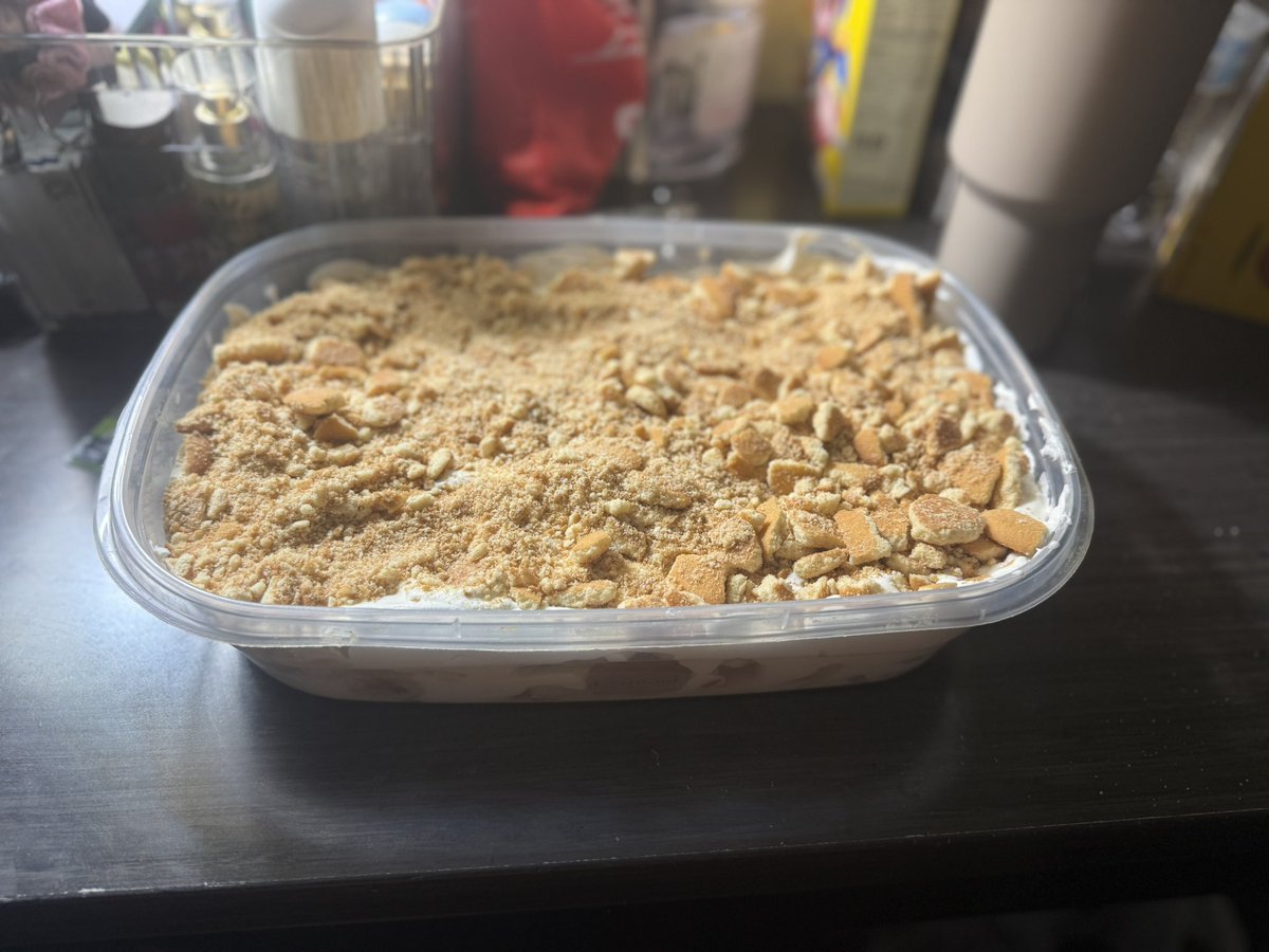 bigmonmane's tweet photo. Got that banana pudding in the refrigerator 😮💨 #menwhocook https://t.co/N46GgE7396