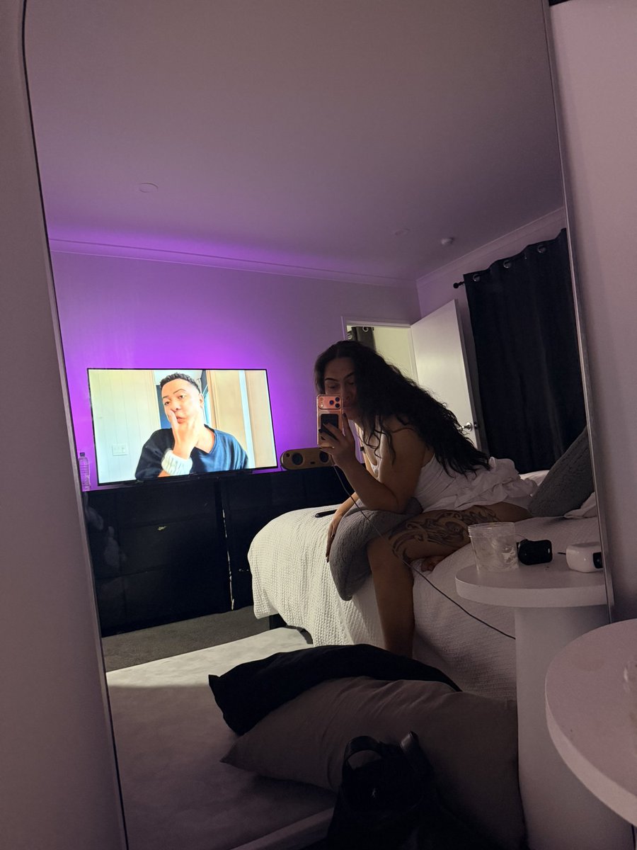 TeyanaMadison's tweet photo. It’s all abouuuttt🍰
#maori #trans #poly #nz https://t.co/aMAgh5RSLS