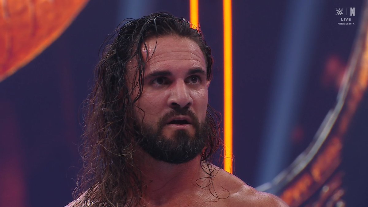 EliteClubS0B's tweet photo. ROMAN REIGNS HAD THE CHANCE TO HIT SETH ROLLINS WITH THE SHIELD CHAIR, BUT HE THREW IT AWAY.

ROLLINS CAN'T BELIEVE IT.

THIS IS CINEMA. 😭

#SummerSlam https://t.co/vQQAm83MpW