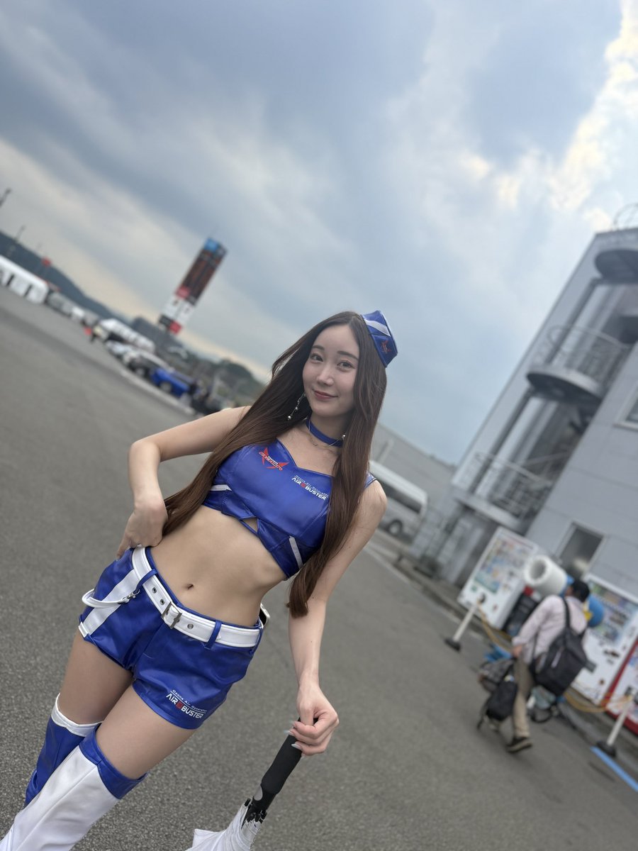 supergt5555's tweet photo. @annadancer_1101 日曜日良いタイミングでお会いできました！
会った時にいつも気づいてくれて感謝です💯
2日間神対応ありがとうございました🙏 https://t.co/JsnjLR2ILB