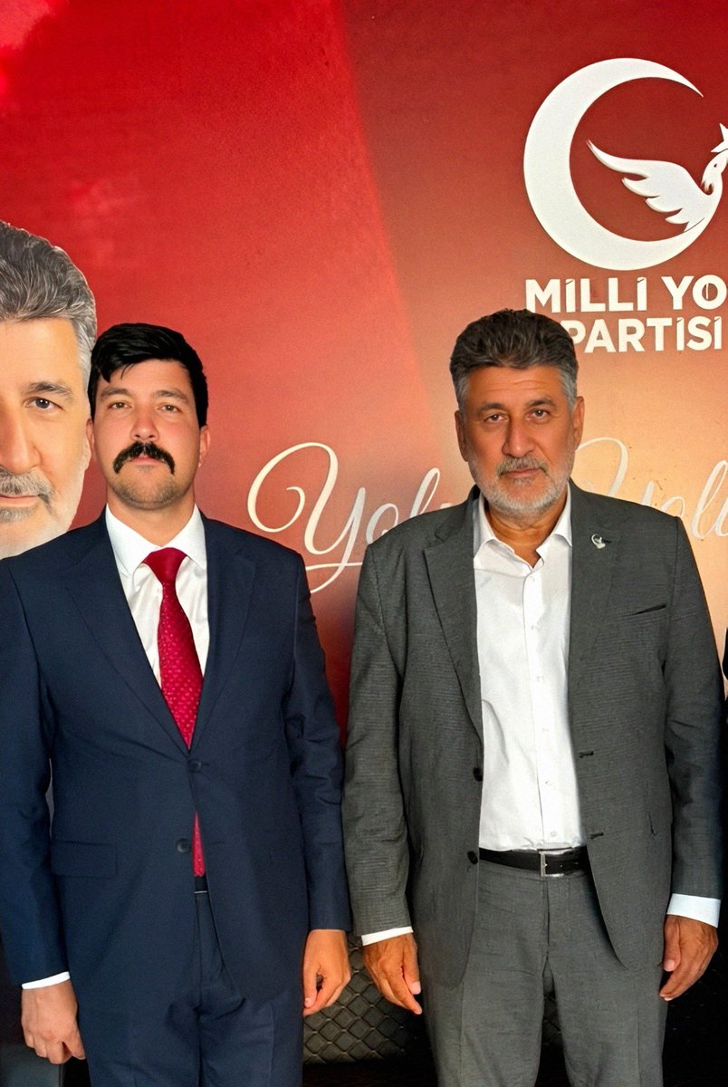 Bilalkaraklk2's tweet photo. 📍Milli Yol Partisi Nezaket Ziyareti.

Ülkücü Hareketimizin Partilerinden Ülkü Ocakları Genel Başkanımız Muhsin Yazıcıoglu agabeyimiz Yol ve Dava Arkadaşı Milli Yol partisi Genel Başkanı Remzi Çayır beyi Nezaket ziyaretinden bulunduk.Hürmet ve Sevgilerinden dolayı Teşekkür ederiz https://t.co/DM55yeal1g