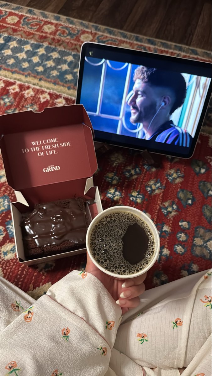 r9_iii0's tweet photo. ترا الليالي المظلمه نورها محبوبتي ❣️. https://t.co/tui4BaoJSR