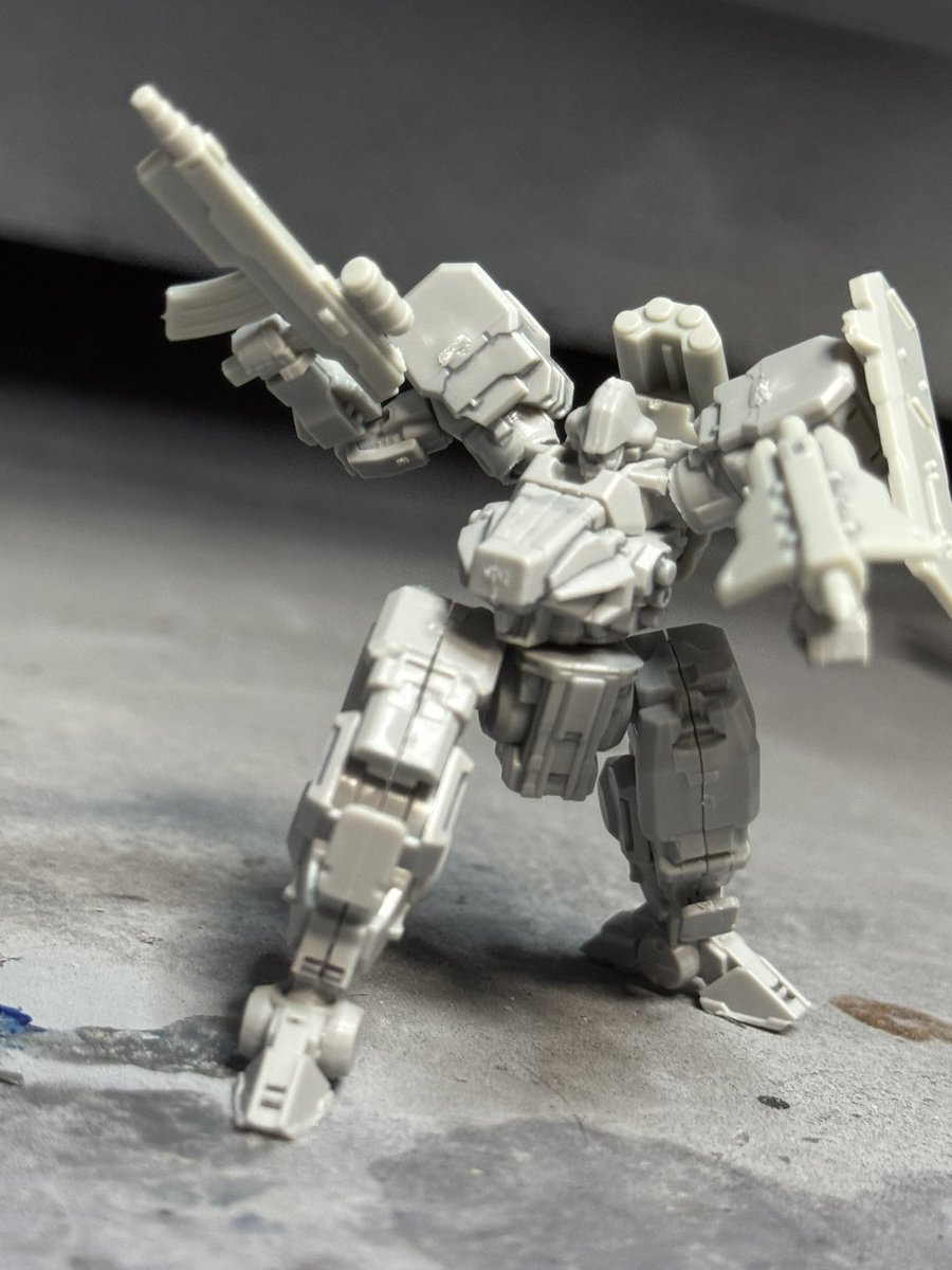 Yoshi6054's tweet photo. threezeroさんからカプセル道の機甲戦線のサンプルいただきました！
ありがとうございます！
ちっこいのにカッチリディテールで
この手のガチャプラモはゆるゆるポロポロで遊びずらい事が多いのですがめちゃくちゃカッチリしててポロリなし片足蹴りも余裕
いろんな機体が欲しくなる！ https://t.co/1xvOgGs0M8
